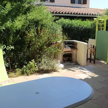 16, Port Venus Au Village Naturiste * آجد